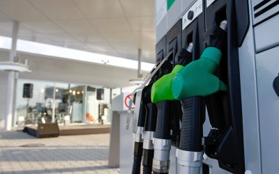 Benzina și motorina, reducere-șoc la benzinăriile X, chiar de dimineață