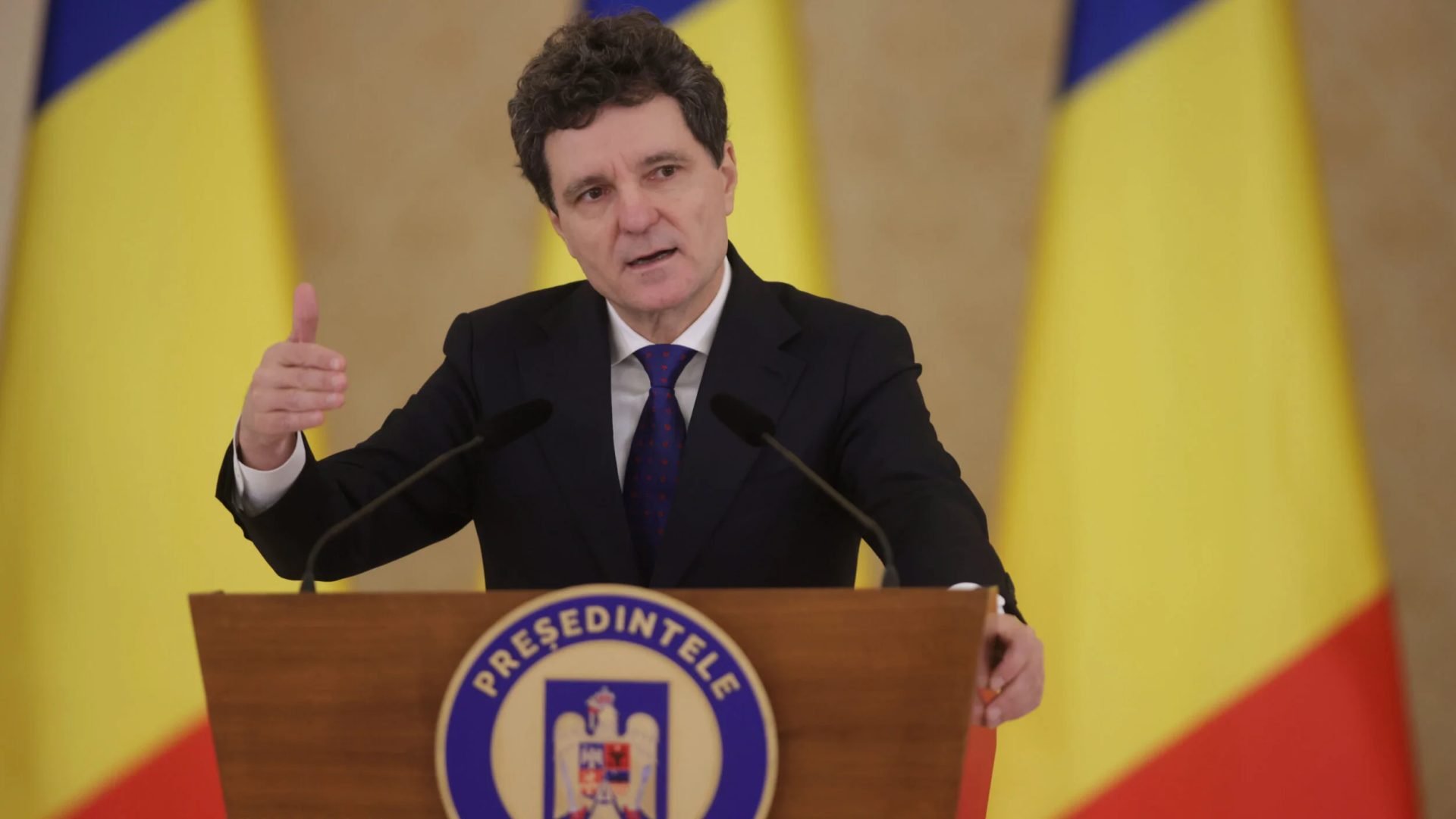 Președintele Nicușor Dan a declarat recent că fenomenul corupției trebuie abordat ca o problemă de securitate națională