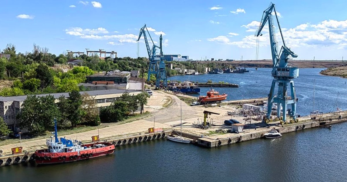 Șantierul Naval Mangalia intră în faliment Șantierul Naval Mangalia, unul dintre cei mai mari angajatori din zona, se confruntă cu o criză majoră