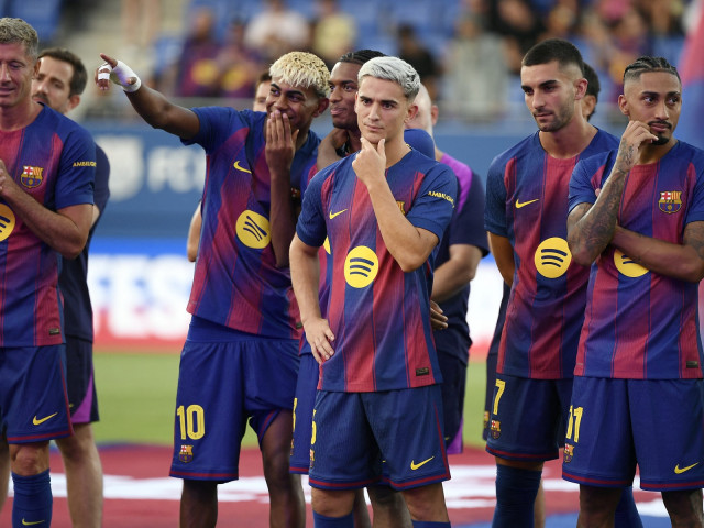 Barcelona – Espanyol 2-0: Ferran Torres, dublă pe Camp Nou, spectacol total