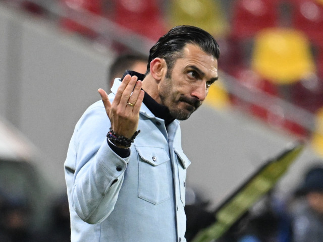 Cine va antrena? Charalambous sau Sa Pinto, duelul antrenorilor e la un pas!
