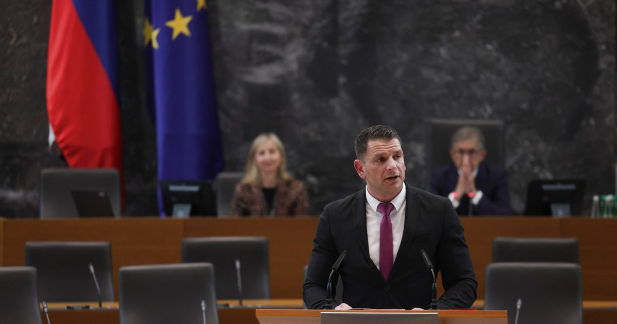 Țară UE: Președintele Parlamentului vrea referendum pentru ieșirea din NATO, merge la Moscova