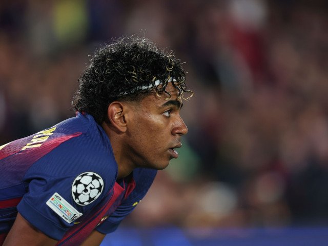 Barcelona a suferit o înfrângere pe teren propriu, scor 0-2, în fața celor de la Atletico Madrid, într-un meci condus de arbitrul Istvan Kovacs
