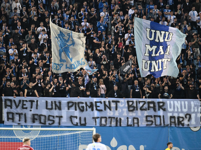 Poliția, anchetă penală la Craiova: Mesaje rasiste, puse la zid
