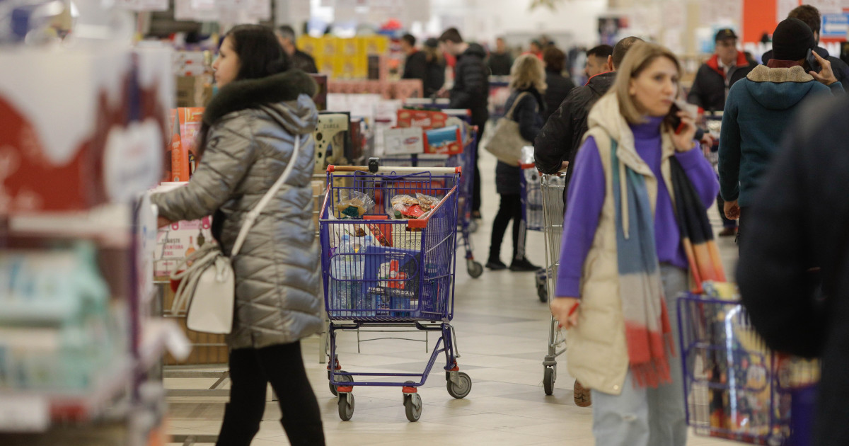 Programul magazinelor de Paște 2026: Când se închid supermarketurile. Singura șansă, duminică, 12 aprilie