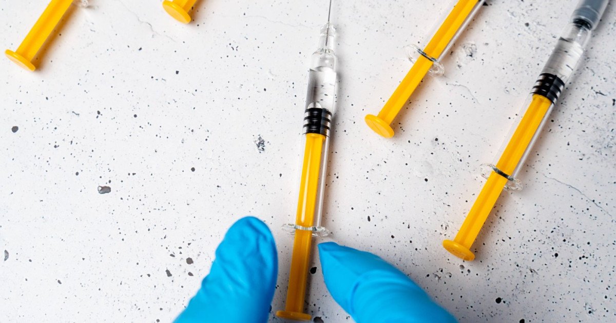 Polonia va distruge zeci de milioane de doze de vaccin anti-COVID-19, după o decizie a instanței Instanța de primă instanță de la Bruxelles a decis, miercuri, ca Polonia să plătească peste 1,3 miliarde de euro pentru dozele de vaccin anti-COVID-19 pe care le-a refuzat