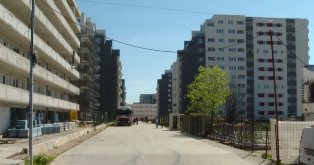 Blocajul din Golf dărâmă imobiliarele: Criza materialelor lovește dezvoltatorii din România