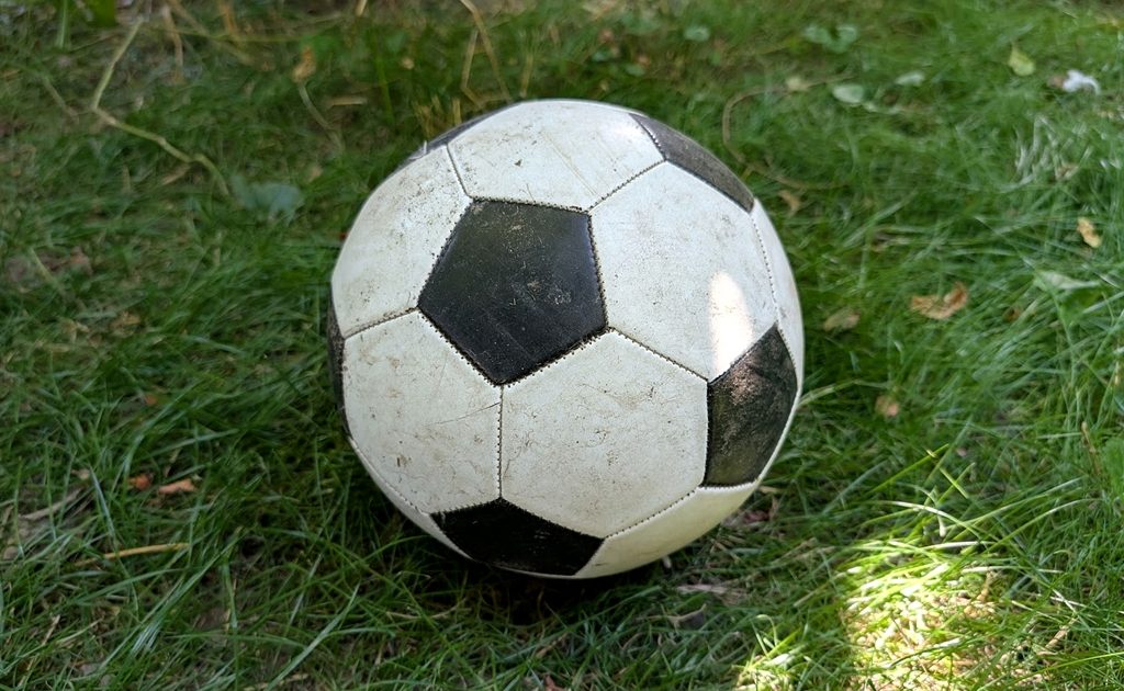 O FEMEIE antrenează o echipă MASCULINĂ din TOP 5: Revoluție în fotbal