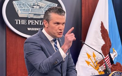 Hegseth, acuzat de „război” cu Iranul: Cine sunt acuzațiile
