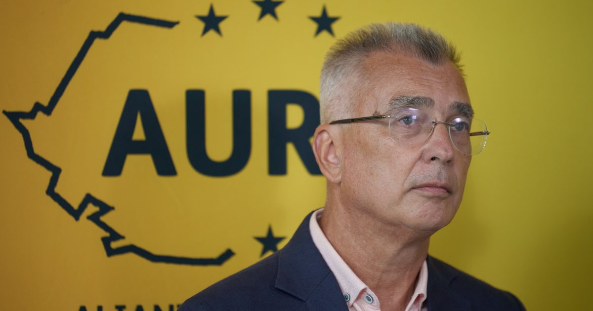 AUR lovește: Moțiune de cenzură împotriva Guvernului Bolojan, pe masa Parlamentului