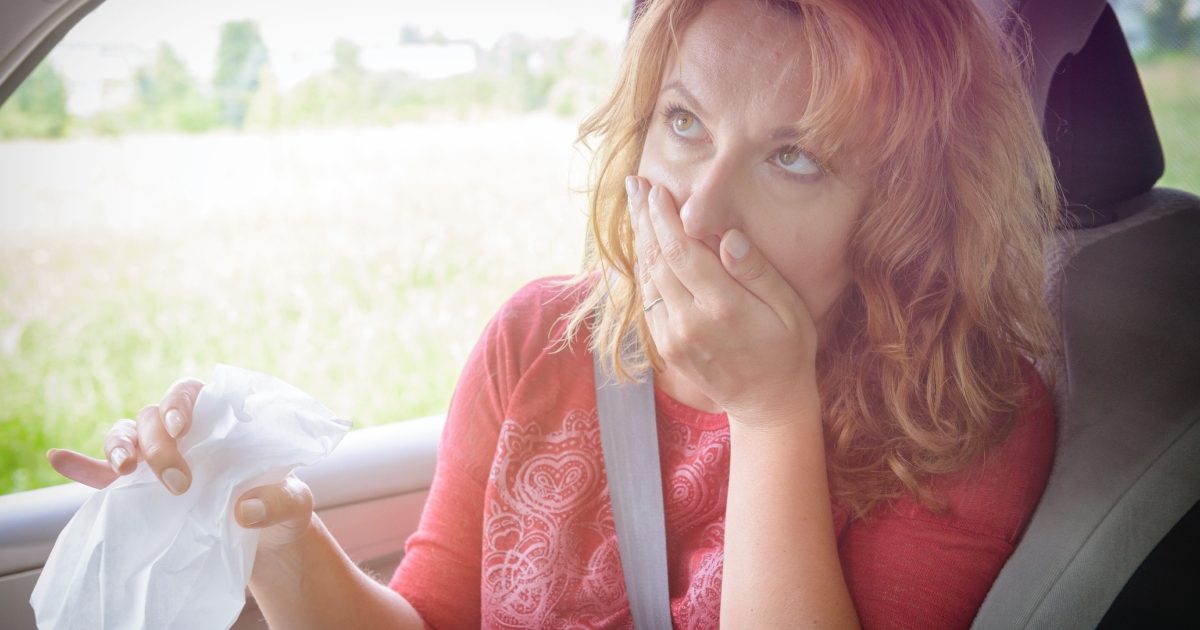 Mașină, gata cu chinul! Trucul simplu care te scapă de răul de mișcare