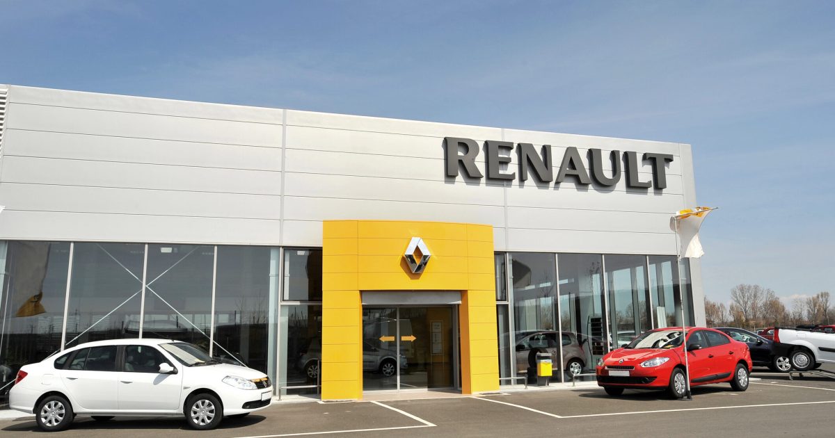 Renault, măsuri drastice: 2.400 de posturi eliminate pentru a concura cu chinezii