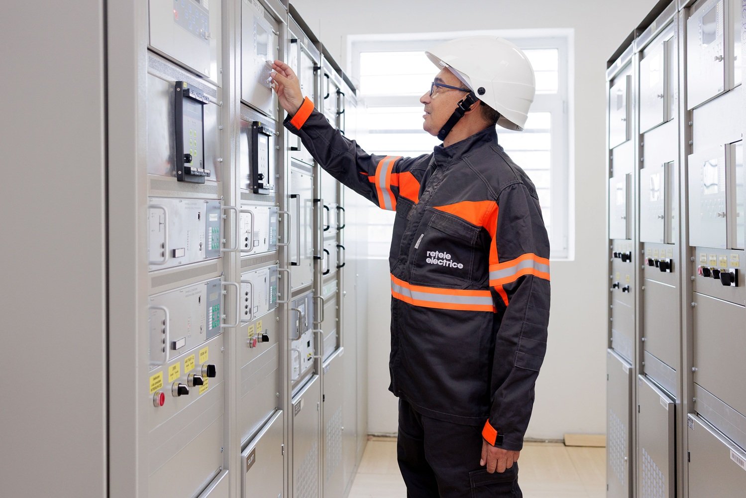 Rețele Electrice România investește 1,4 miliarde lei în rețelele electrice în 2025