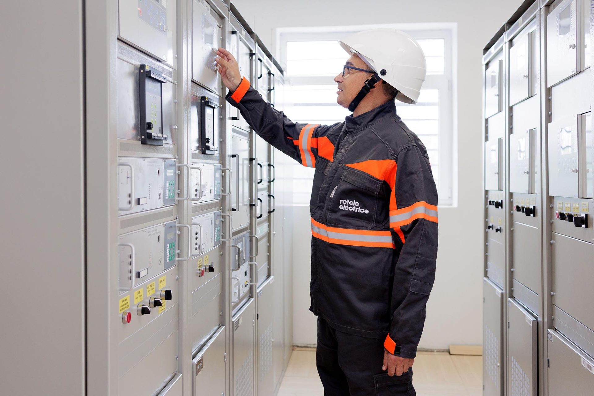 România: 1,4 miliarde lei investiți în rețele electrice moderne, până în 2025