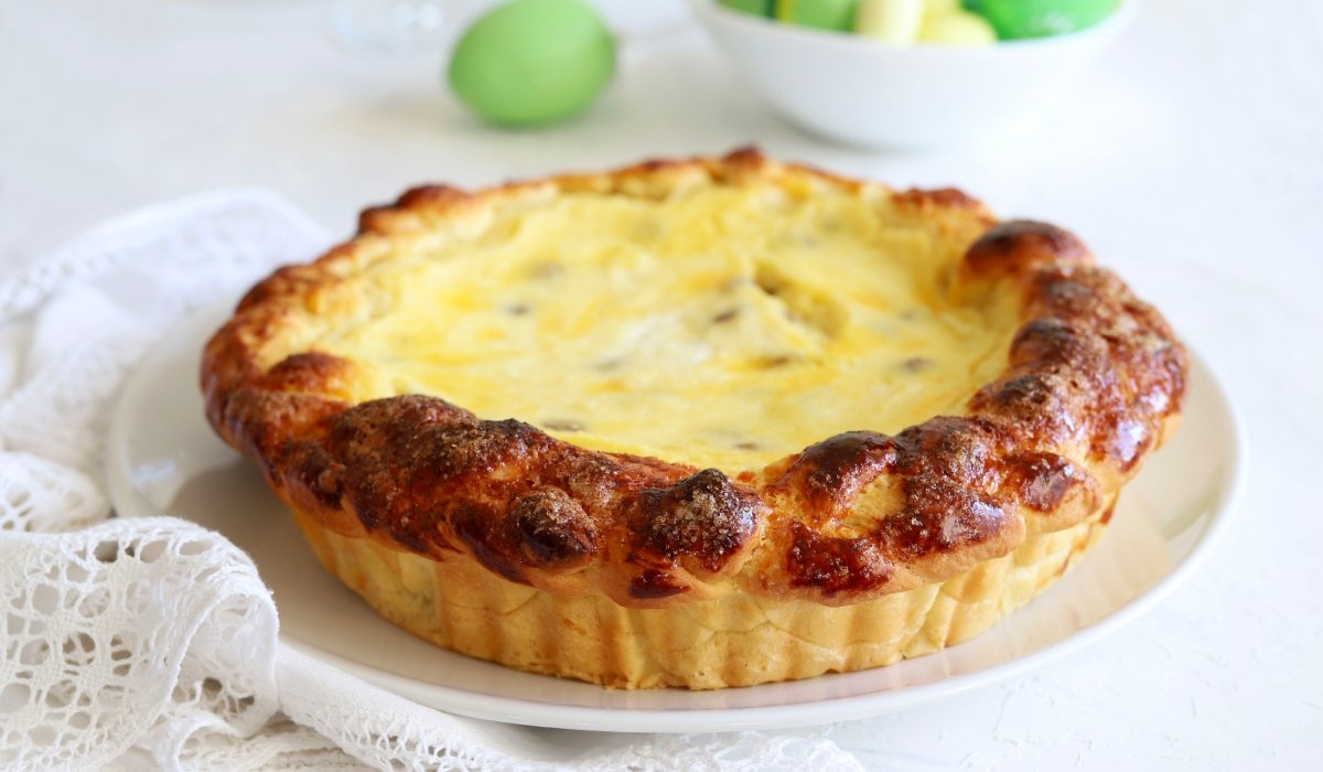 O pască vegană, un desert de sărbătoare care îmbină gustul tradițional cu o abordare sănătoasă, promite să cucerească papilele gustative ale românilor