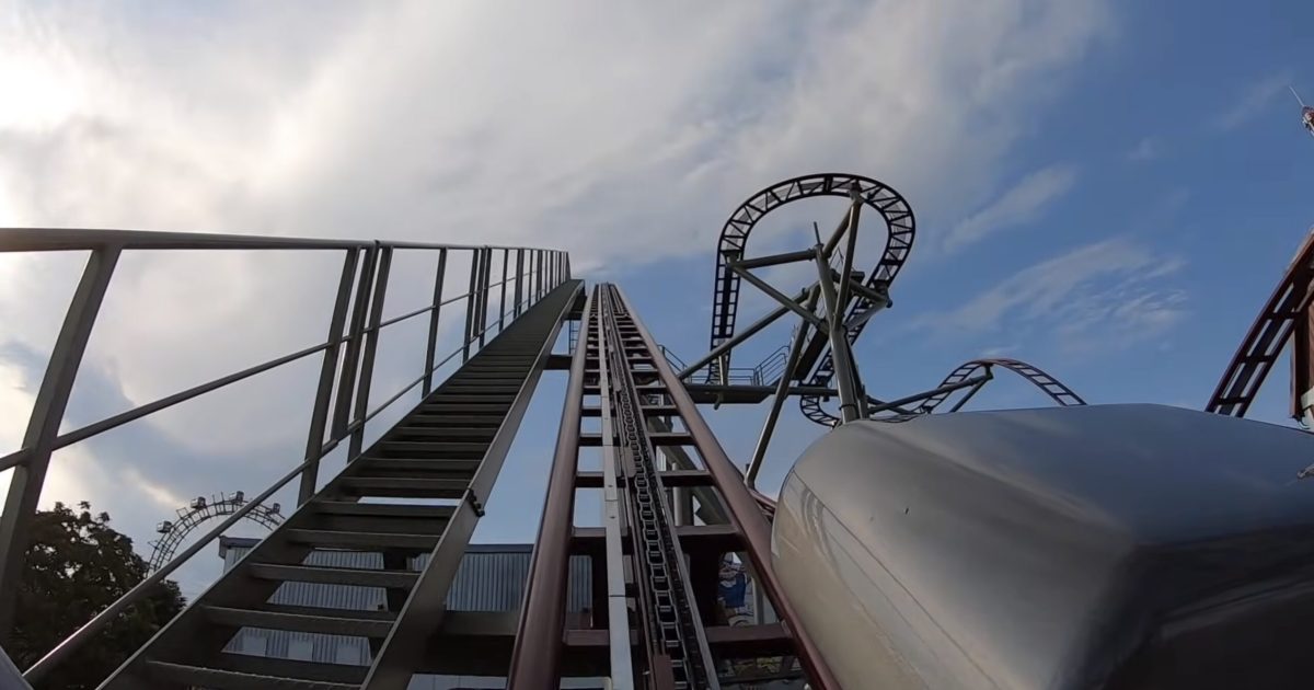 Accident GRAV la Viena: Cinci răniți după deraierea unui rollercoaster