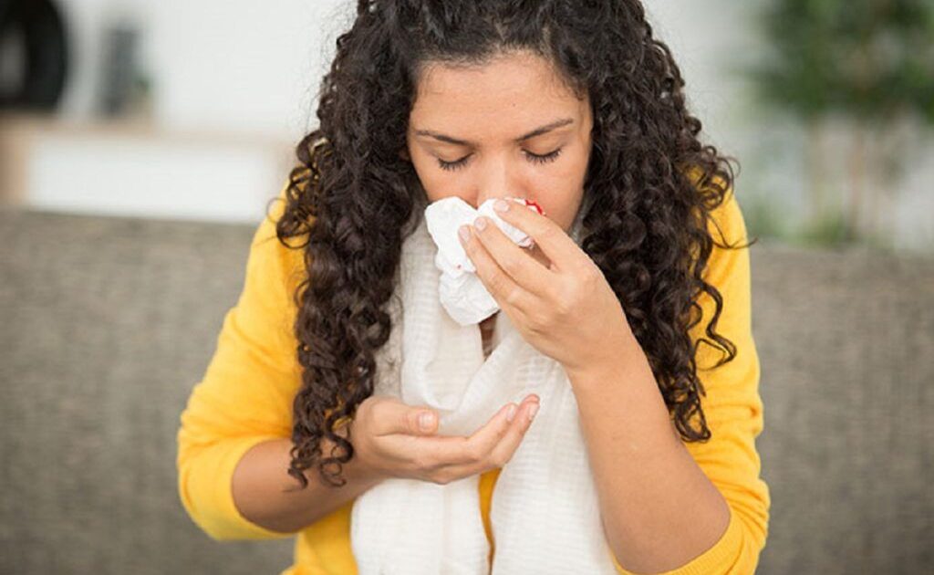 Sânge din nas: Când devine semn de boală cardiacă potrivit dr Anca Tău