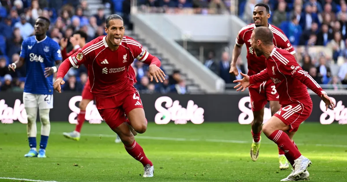 Szoboszlai a 100. PL-meccsén a 100. percben adott gólpasszt, a Liverpool megnyerte a városi derbit