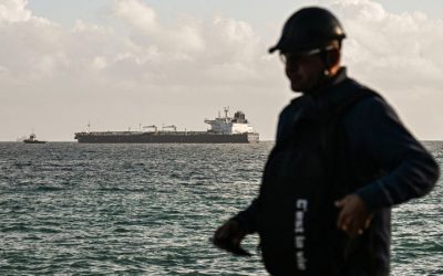 Ucraina lovește rafinării rusești, după ce SUA relaxează sancțiunile