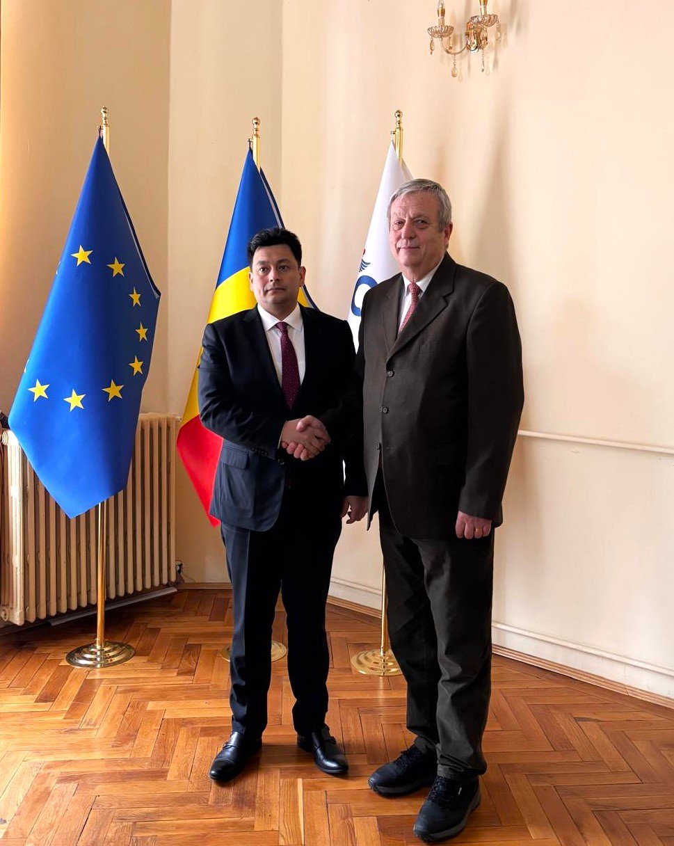 Vizită oficială la București: Uzbekistanul caută parteneri de afaceri români București – O delegație uzbecă condusă de ambasadorul Amirsaid Agzamhodjaev a vizitat astăzi Bucureștiul, prilej cu care s-a desfășurat o întâlnire de afaceri menită să consolideze relațiile economice bilaterale