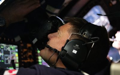 Orion se întoarce acasă: NASA transmite live aterizarea istorică în România