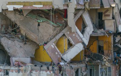 Rahova: După explozie, zeci de familii ignorate. Oamenii ies în stradă