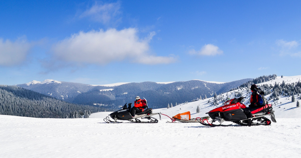 Operațiune de salvare în Vâlcea: Tatăl și fiul, găsiți după ore de căutări
