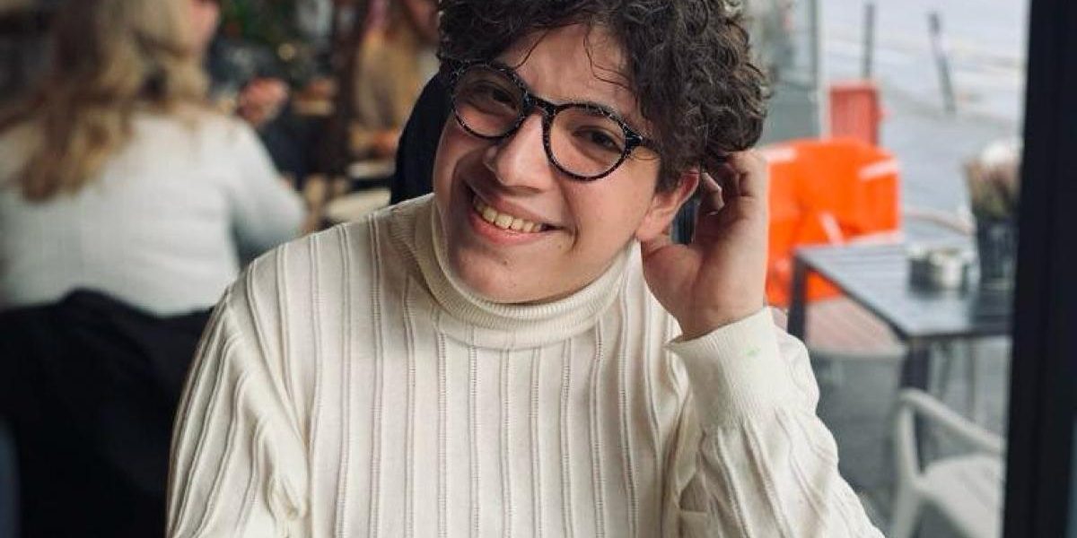 a-cucerit-elita-frantei-dar-romania-il-umileste-cu-dosarul-cu-sina-povestea-geniului-in-scaun-cu-rot.jpeg - NewsFactor