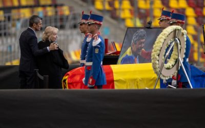 Mircea Lucescu, omagiat la București: Vedete și mulțimi la Arena Națională