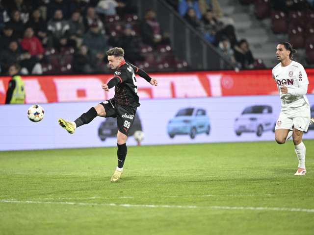 CFR Cluj și Dinamo, egal spectaculos în Gruia: Oaspeții, ratare dramatică la final