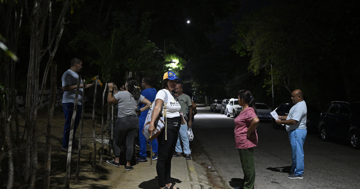 Venezuela cedează: Zeci de deținuți politici, eliberați. 500 încă în spatele gratiilor