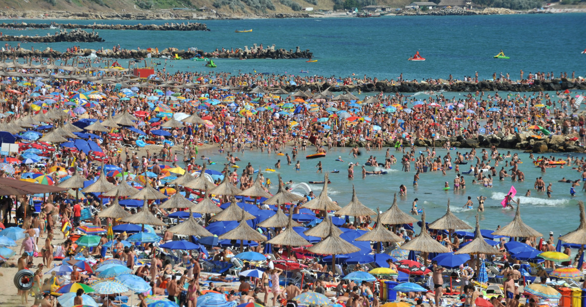 Mai mulți europeni aleg vacanțe low-cost: România are de câștigat