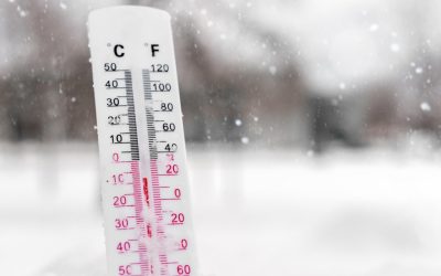 Vremea se răcește brusc în România: Ninsori la munte, vânt puternic. Cât scad temperaturile