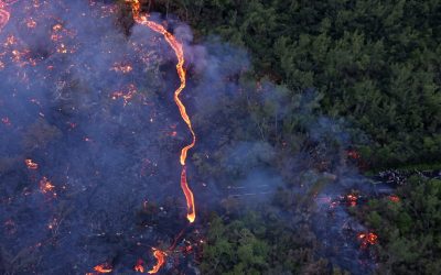 Lava vulcanului REUNION se revarsă în ocean: IMAGINI uluitoare din satelit