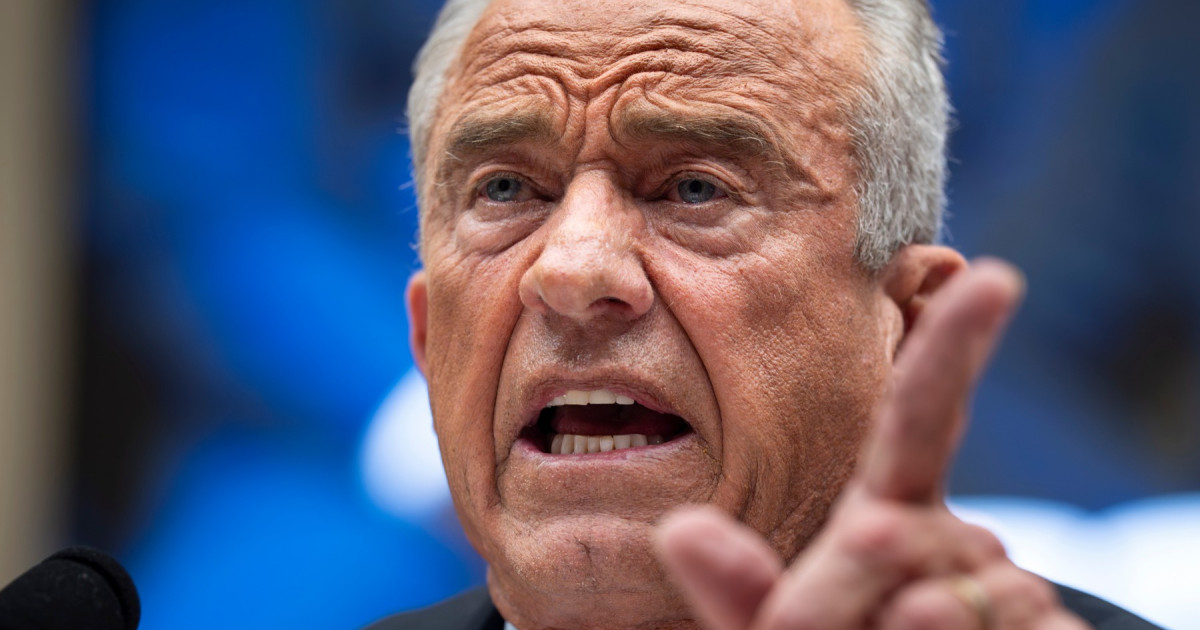 R.F. KENNEDY, apăsat de Trump: „Niciun președinte mai sănătos la cap n-a existat”