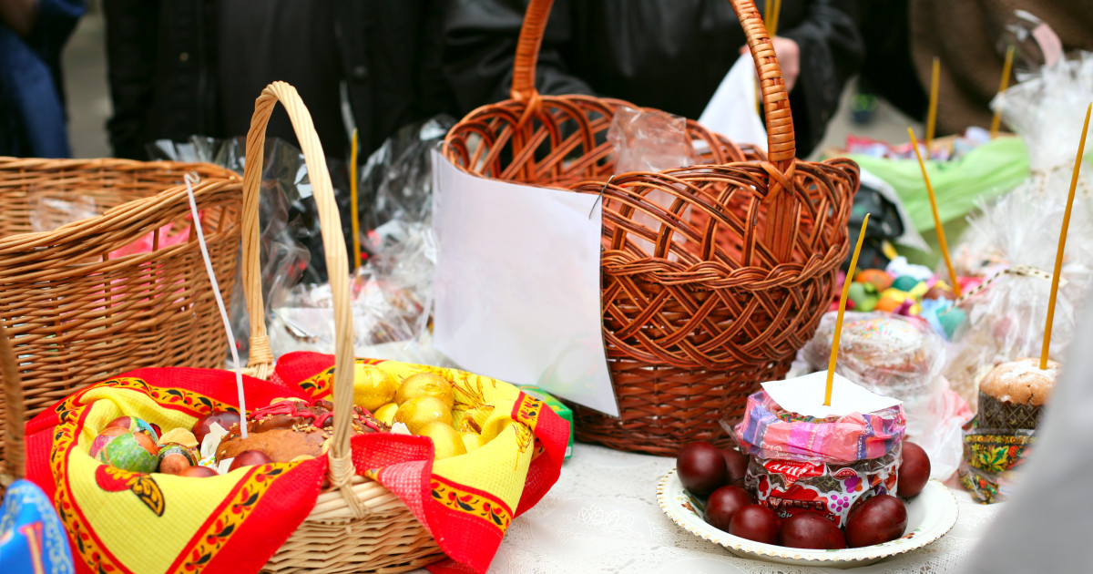 Ce alimente nu lipsesc de Paște: Pomana, masa de Înviere și tradiții
