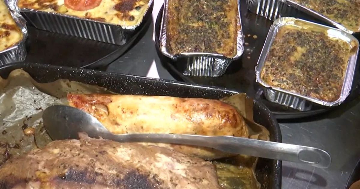 Meniuri de Paște fără griji: Cât te costă ospățul la pachet în România