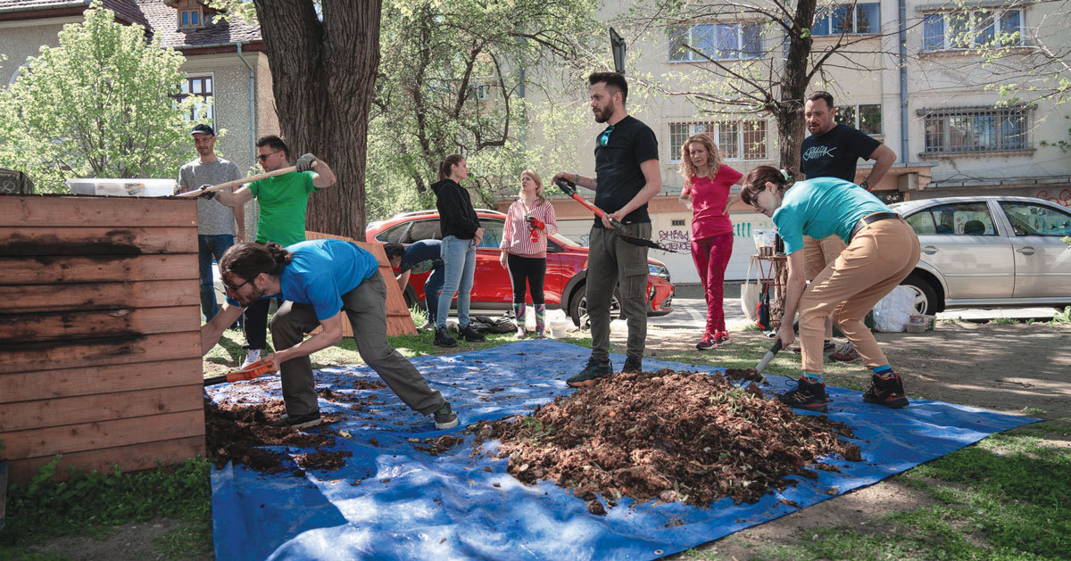 Din deșeuri, îngrășământ: 850 de bucureșteni fac grădini fertile!