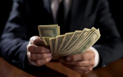 Acceptă joburile urâte! Sfaturi de la miliardarul care a vândut sânge