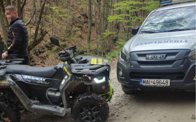 Tineri de 20 de ani, accident grav cu ATV-ul în Vâlcea: Au căzut de la 8 metri în pârâu