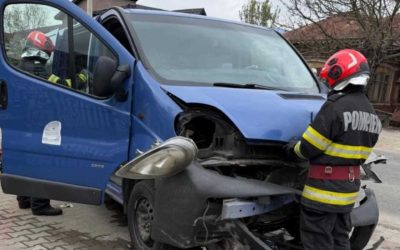 Accident GRAV în Giurgiu: Microbuz și 3 mașini, 5 răniți, Plan Roșu activat