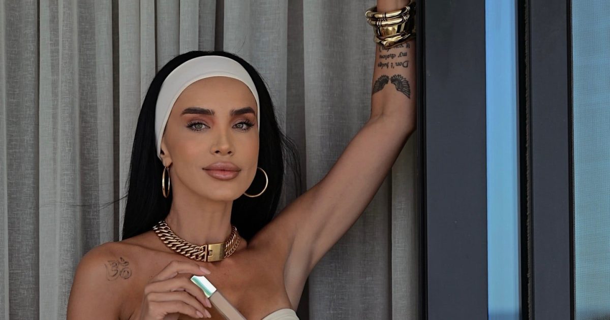 Adelina Pestrițu, surprinsă în Turcia cu un actor de talie mondială