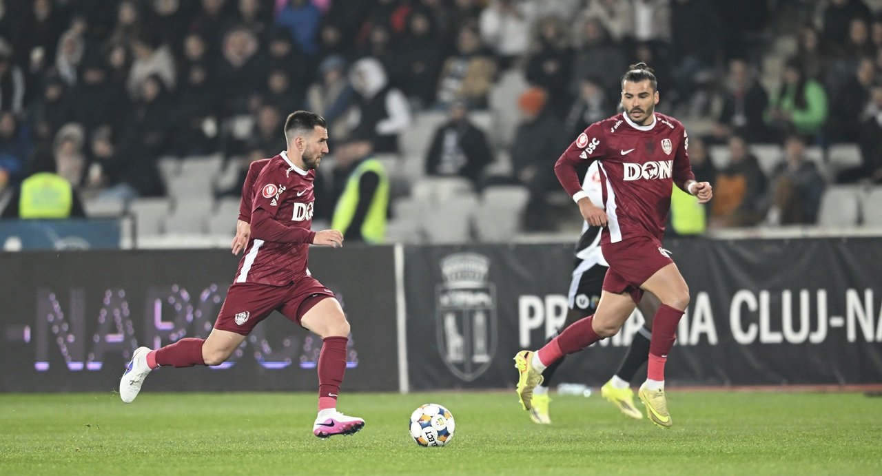 CFR Cluj, în derivă în lupta pentru titlu: Adrian Păun se resemnează, Mihai Popa încă speră Eșecul suferit de CFR Cluj în deplasarea de la CRAIOVA a stârnit reacții puternice în cadrul echipei