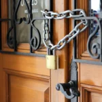 afacere-inchisa-cu-lacat_YfPQq.webp.webp - NewsFactor