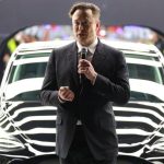 Alarmă la Tesla: Scădere catastrofală de 60% a acțiunilor?