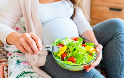 Ce mănâncă gravidă? Ghid esențial pentru viitorii părinți din România