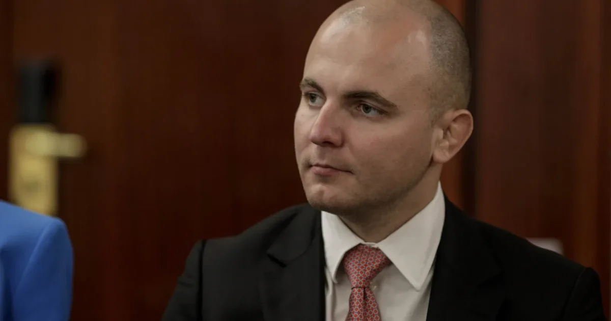 Gușă (AUR): ”Interzicerea Gold FM și Realitatea Plus, pas spre dictatură”