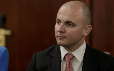 Gușă (AUR): ”Interzicerea Gold FM și Realitatea Plus, pas spre dictatură”