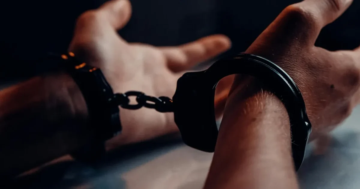 Rețea de droguri, destructurată la Satu Mare: Doi arestați, zeci de mii de euro confiscați