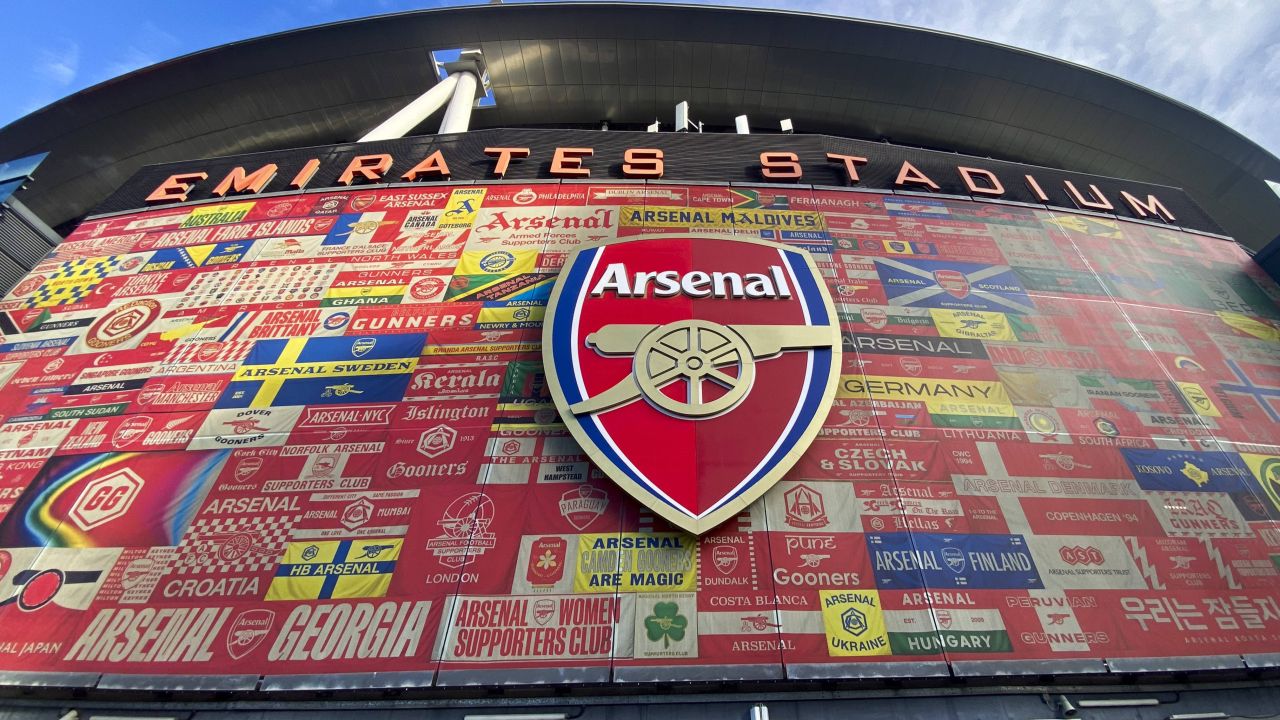 Arsenal, eliminată surprinzător din FA Cup; Gabriel, accidentat? LONDRA, ANGLIA – Parcursul lui Arsenal în FA Cup s-a încheiat brusc în sferturile de finală, după o înfrângere neașteptată cu 1-2 în fața celor de la Southampton